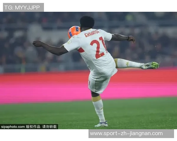 米体报道罗马中场科内脚踝状况良好明天将进行进一步检查确认