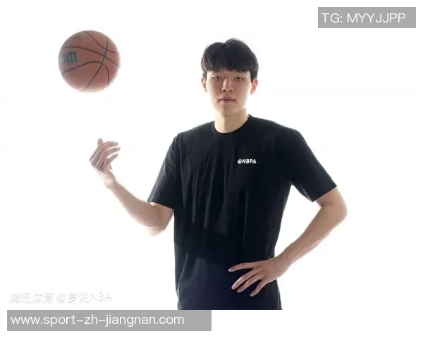 解说:瀚森的角色定位为非常规替补助教每场赛后都会指出他的失误 解说:瀚森的角色定位为非常规替补助教每场赛后都会指出他的失误